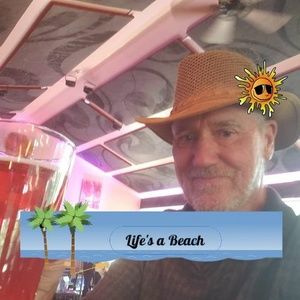 Meet your Posher, Larry